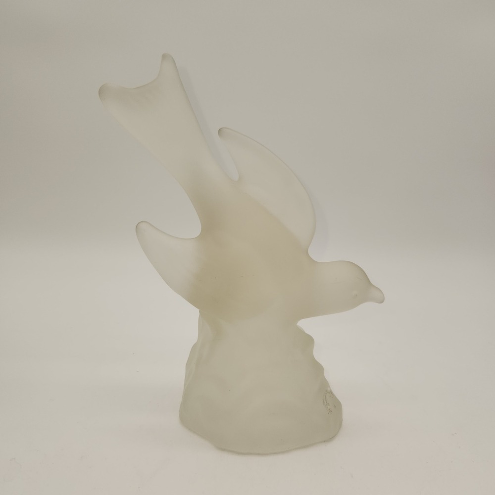 Vintage MCM Frosted L.E. Smith Satin Clear Glass Bird In Flight Molded Figurine - Picture 2 of 7